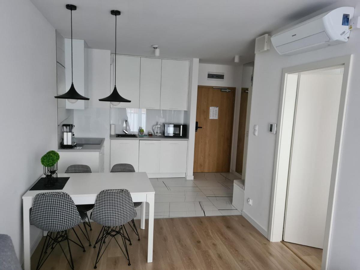 Apartamenty Kasprowicza 20A Klimatyzacja Basen Fintess Sauny Parking Bawialnia Zmywarkataras Wysoki Standard W Pelni Wyposazony Kolobrzeg Luaran gambar