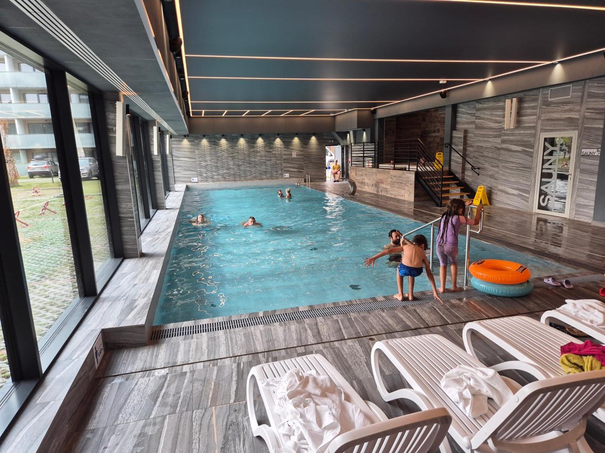 Apartamenty Kasprowicza 20A Klimatyzacja Basen Fintess Sauny Parking Bawialnia Zmywarkataras Wysoki Standard W Pelni Wyposazony Kolobrzeg Luaran gambar