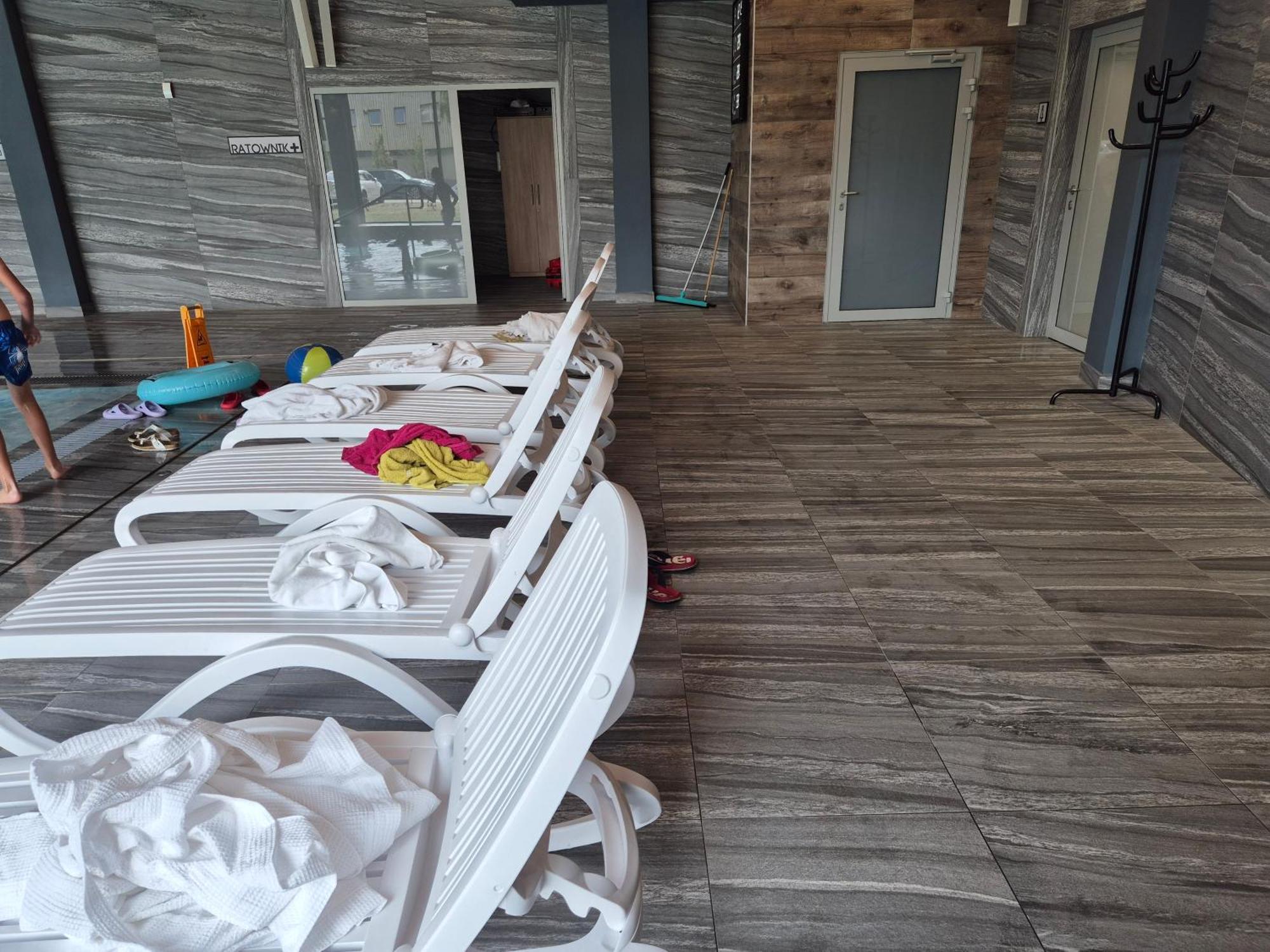 Apartamenty Kasprowicza 20A Klimatyzacja Basen Fintess Sauny Parking Bawialnia Zmywarkataras Wysoki Standard W Pelni Wyposazony Kolobrzeg Luaran gambar